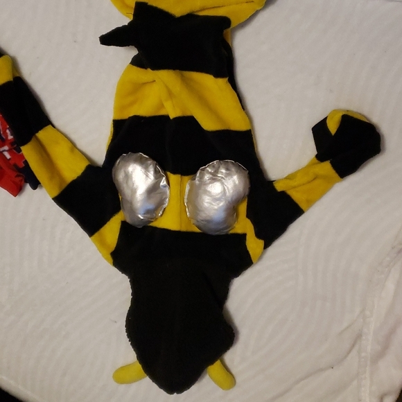 𝅺💜 Onsies boys or girls pj's - Picture 2 of 8